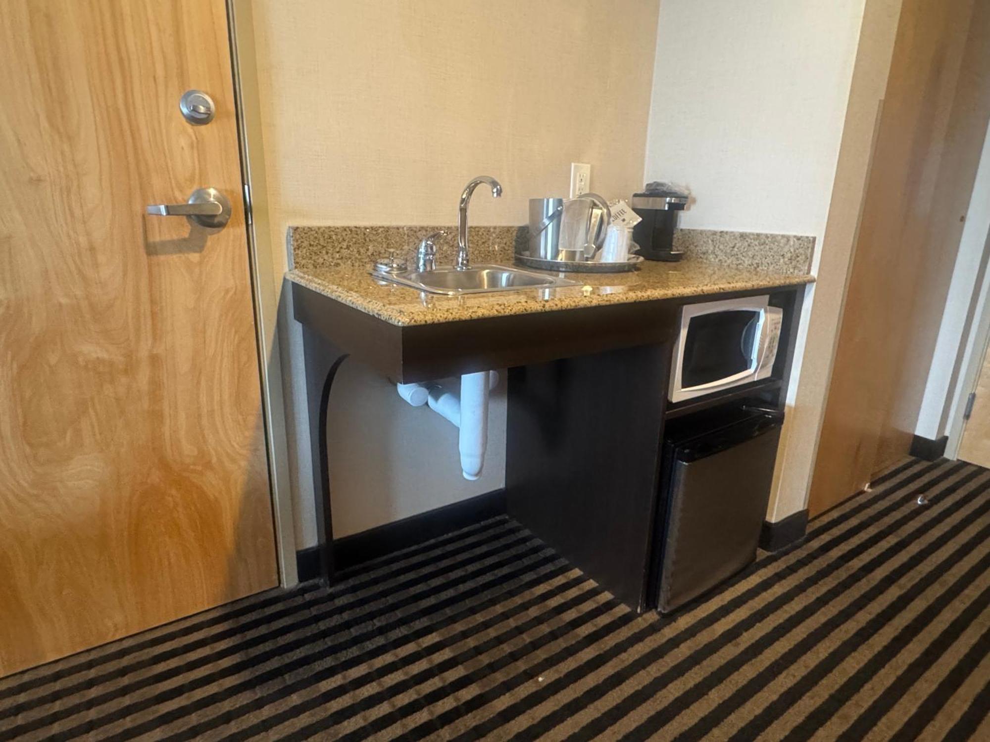 Best Western Plus Atrea Airport Inn&Suites Plainfield Extérieur photo