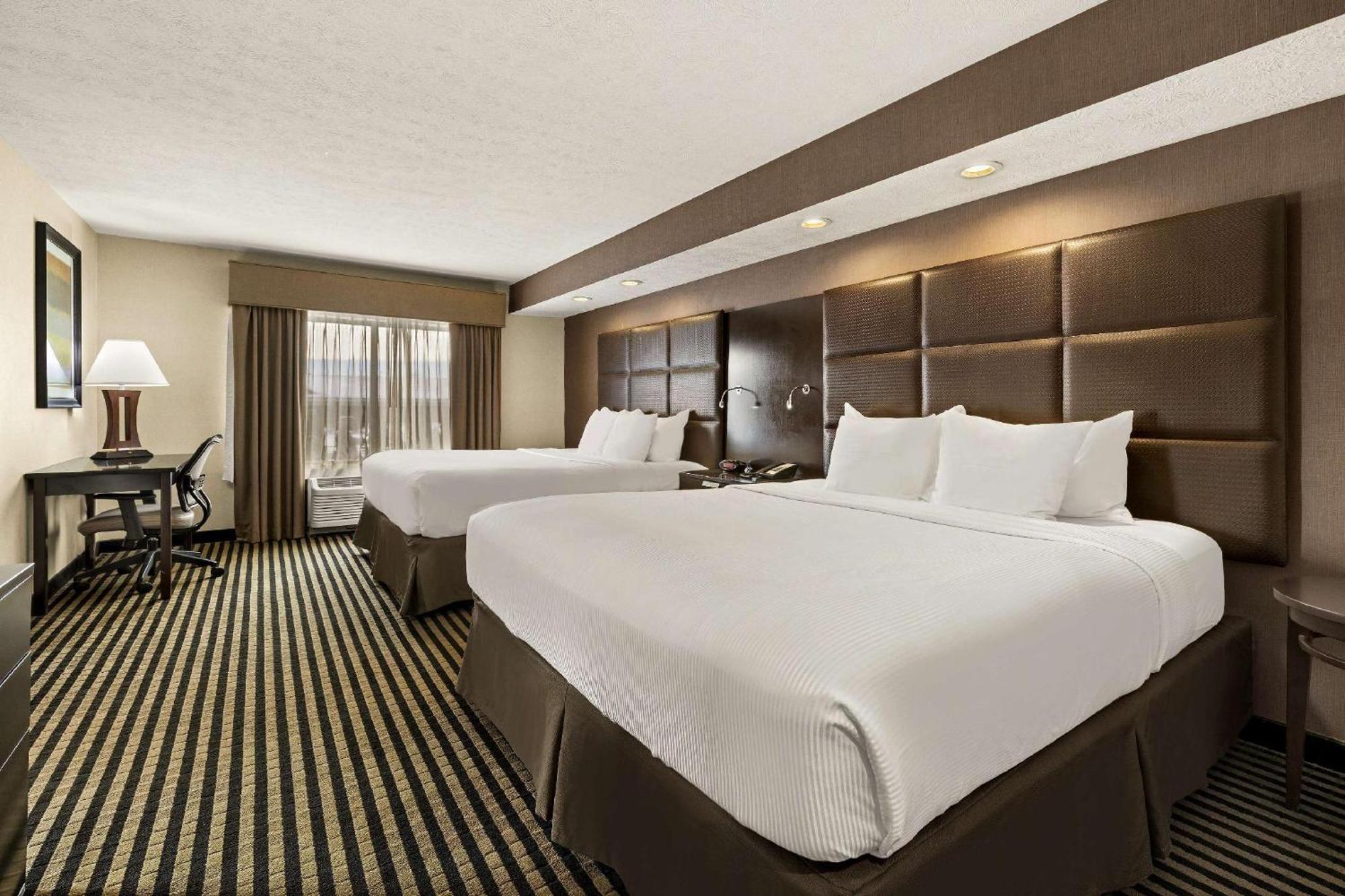 Best Western Plus Atrea Airport Inn&Suites Plainfield Extérieur photo