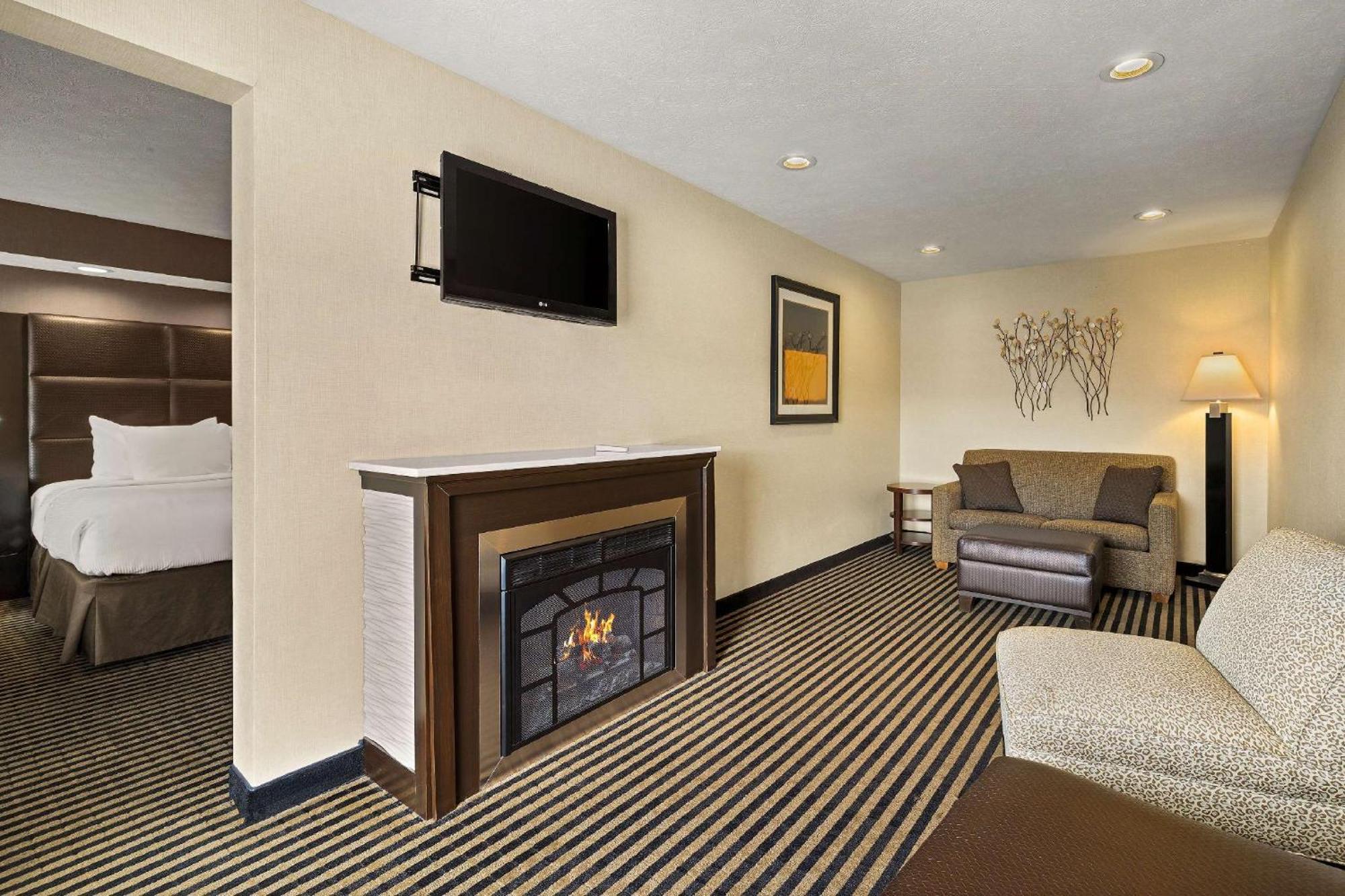 Best Western Plus Atrea Airport Inn&Suites Plainfield Extérieur photo